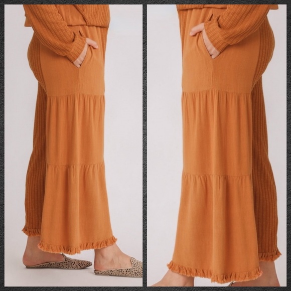 UMGEE Textured Soft Linen Blend Oversized Top & Tiered Ruffled Raw Hem Pants Set - Picture 8 of 16